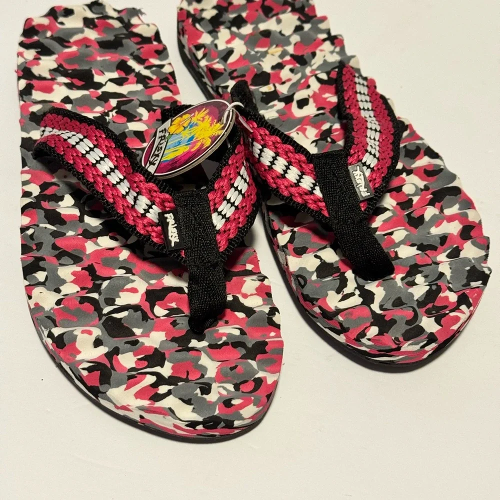 Frisxy Flip Flops Women's 8 Camo Black Pink White Slide-On Sandals NEW